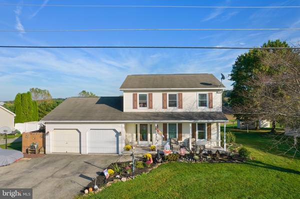 2217 STOVERSTOWN RD, Spring Grove, PA 17362