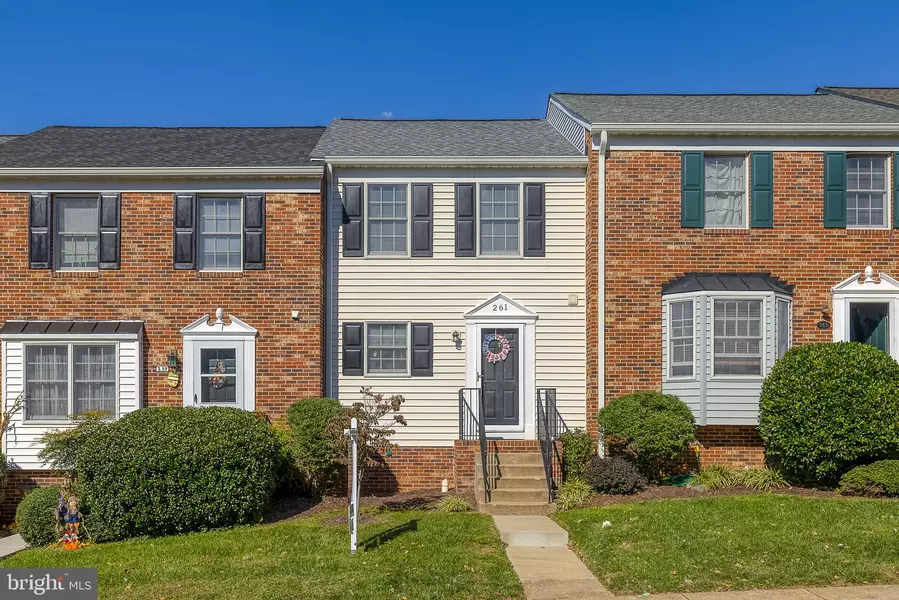 261 FAIRFIELD DR, Warrenton, VA 20186