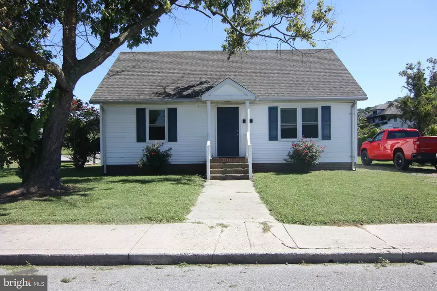 113 2ND ST, Crisfield, MD 21817