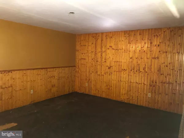 Oakland, MD 21550,4737 OAKLAND SANG RUN RD