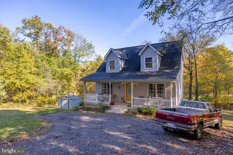 114 FOREST DR, Chester Gap, VA 22623