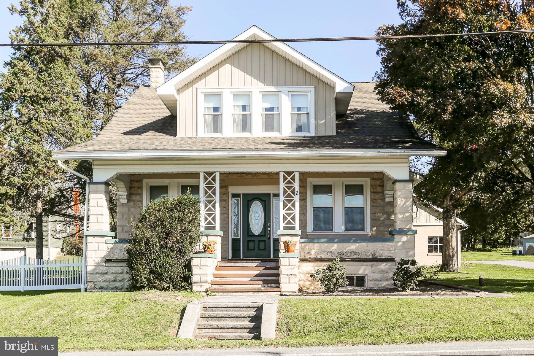 12 N SHERIDAN RD, Newmanstown, PA 17073