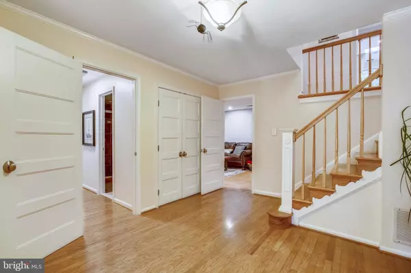 Alexandria, VA 22302,1713 MAPLE HILL PL