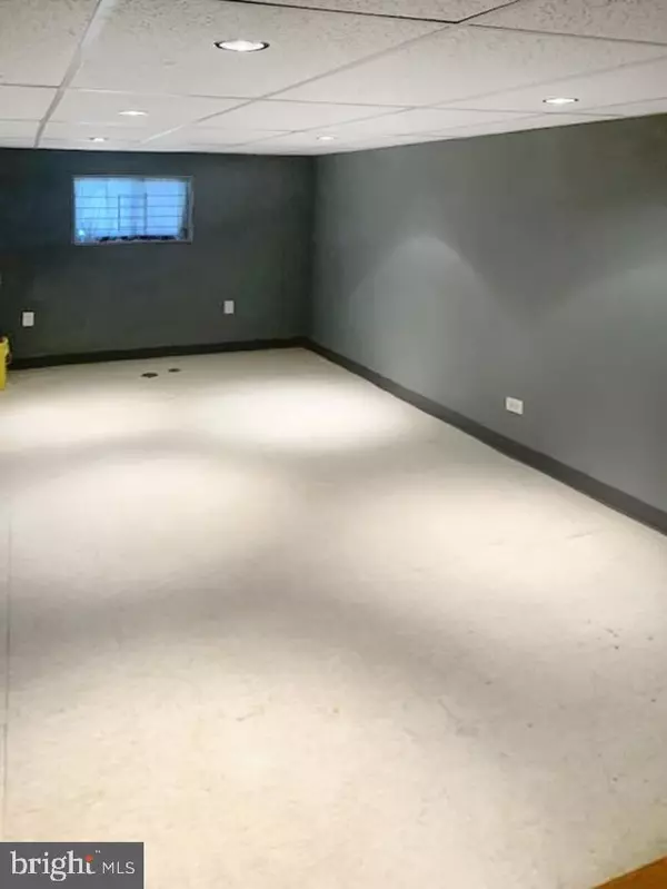 Philadelphia, PA 19136,4012 TUDOR ST