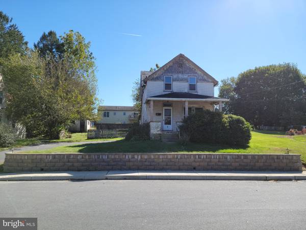 9 E 2ND ST, Quarryville, PA 17566