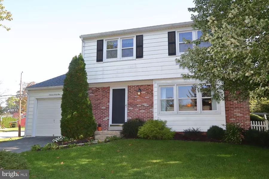 1661 PRINCESS ANNE DR, Lancaster, PA 17601