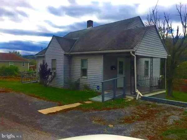 310 GREENWAY DR,  Berkeley Springs,  WV 25411