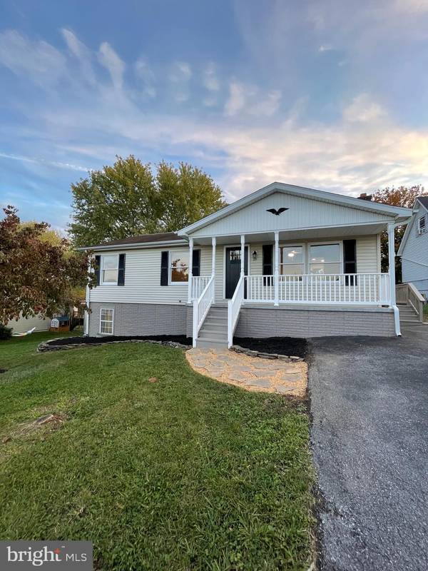 29 YARROW CIR, Martinsburg, WV 25404