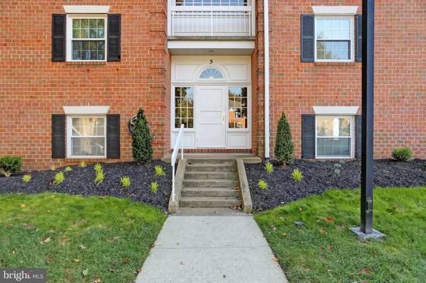 5 GURTEEN CT #102, Lutherville Timonium, MD 21093