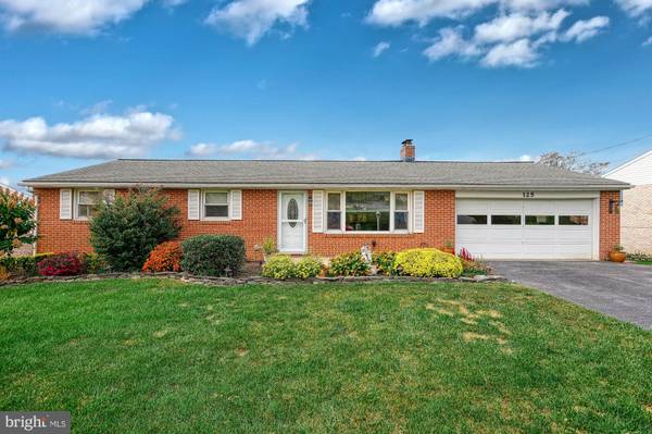 125 FOREST HILL RD, York, PA 17406