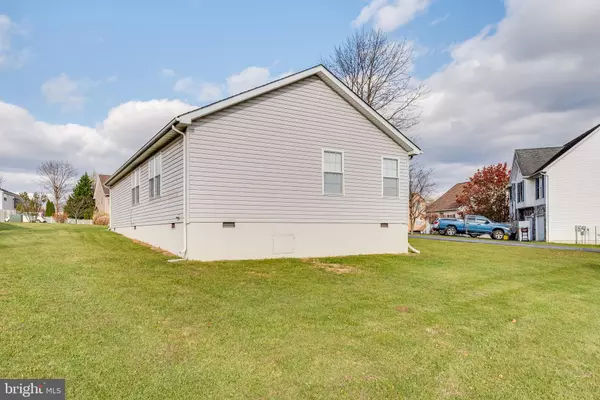 Martinsburg, WV 25401,32 CLEMATIS CT