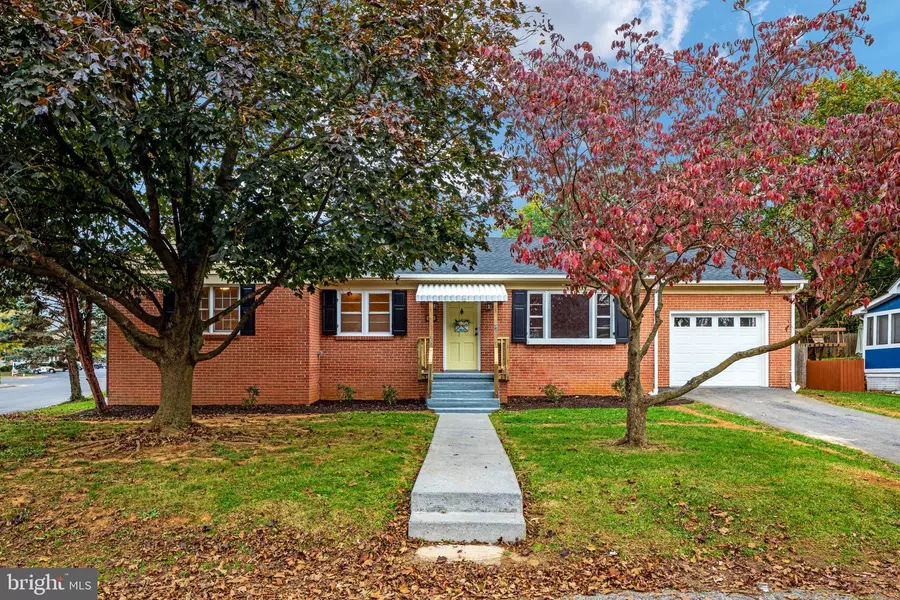 301 BELLVIEW AVE, Winchester, VA 22601