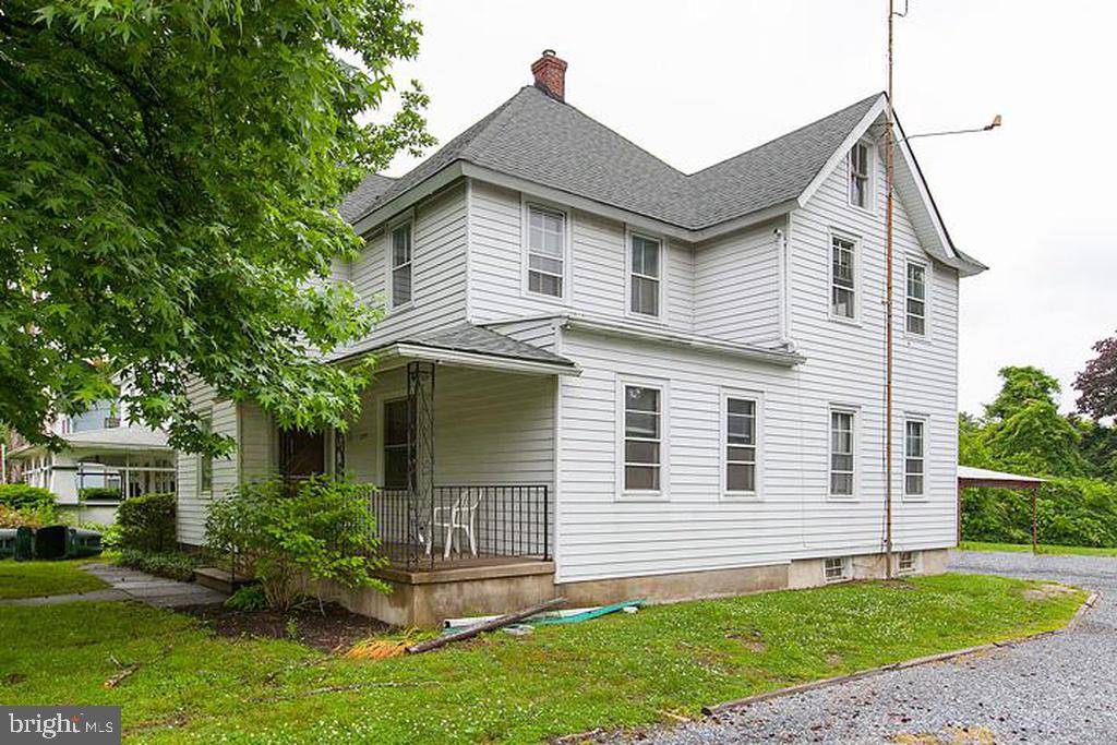 229 HIGH ST E, Glassboro, NJ 08028