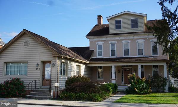 422 MAIN ST., Mcsherrystown, PA 17344