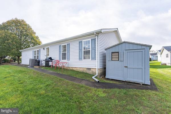 New Hope, PA 18938,462 HUMMINGBIRD CT N