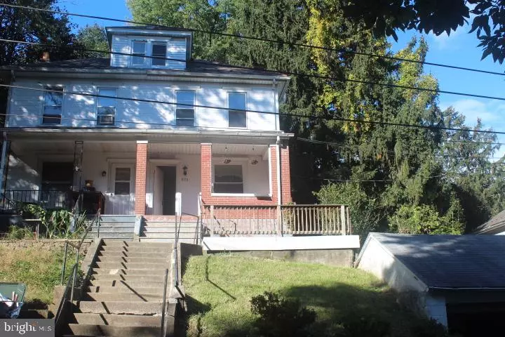 826-28 HILLSIDE AVE, Bethlehem, PA 18015