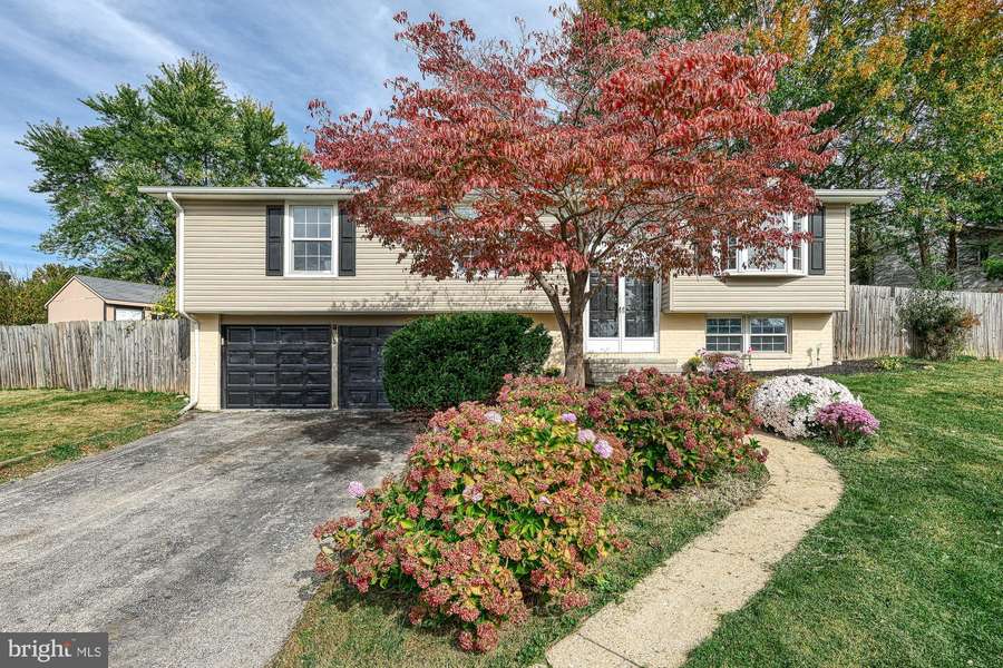 745 FRANLYN DR, Dallastown, PA 17313