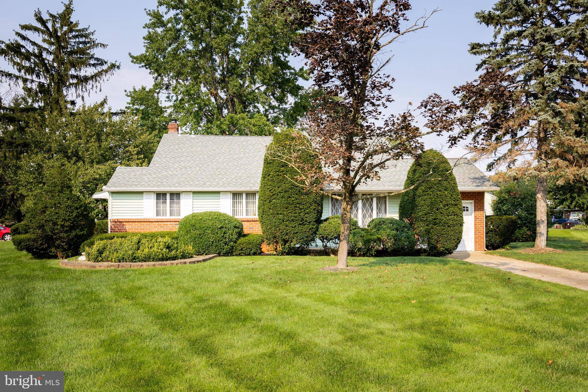 738 BAYLOR AVE, Delran, NJ 08075