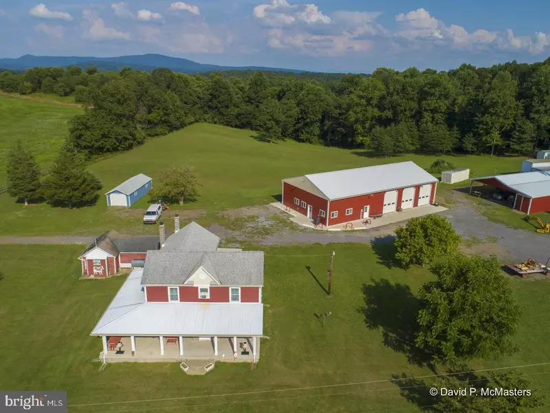 8369 RIVER RD, Hedgesville, WV 25427