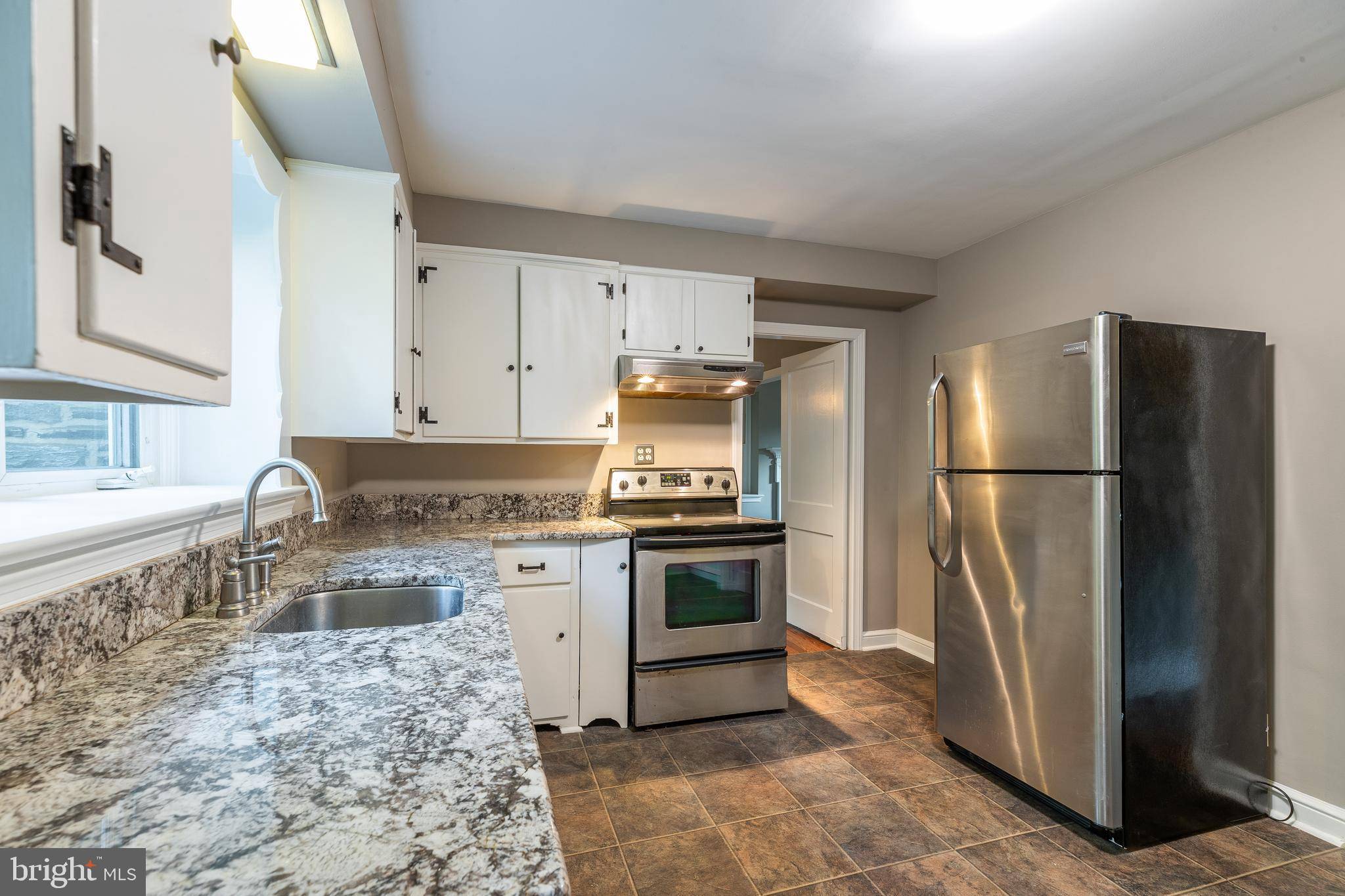 Philadelphia, PA 19128,716 GRAKYN LN