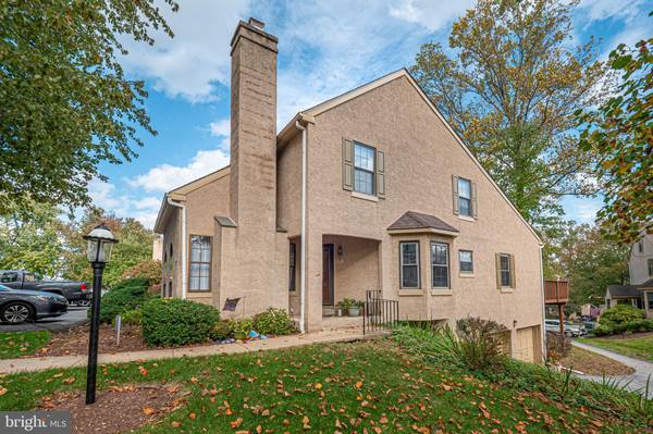 1607 STONEHAM DR, West Chester, PA 19382