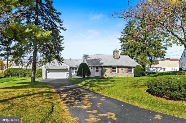 5 W GOLF CLUB LN, Paoli, PA 19301