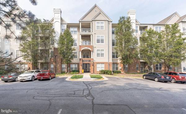 3015 NICOSH CIR #2409, Falls Church, VA 22042