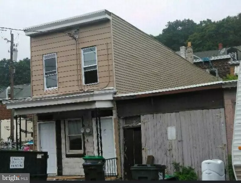 1207 E MARKET ST, Mahanoy City, PA 17948