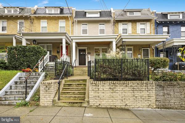 414 DELAFIELD PL NW, Washington, DC 20011