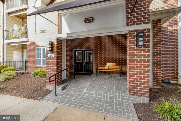 1570 SPRING GATE #7108, Mclean, VA 22102