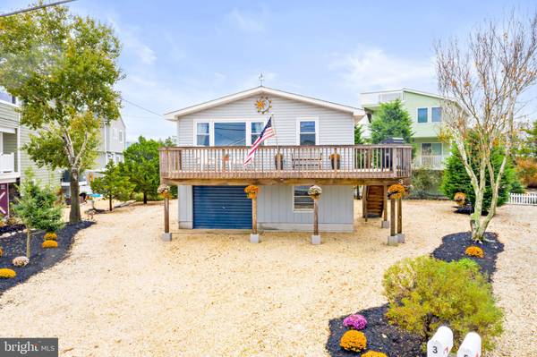 3 OLSEN AVE, Harvey Cedars, NJ 08008