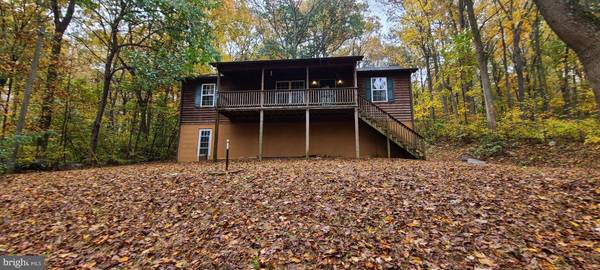 400 CHIPMUNK TRAIL LN, Linden, VA 22642