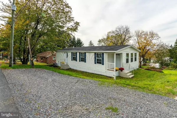 Lawn, PA 17041,23 ROSELAND AVE