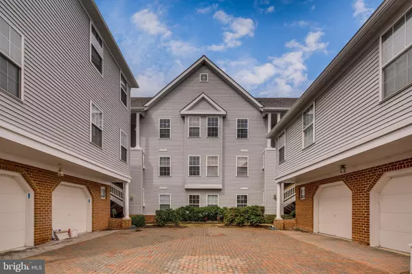 5804 WYNDHAM CIR #203,  Columbia,  MD 21044