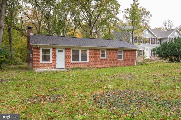 2713 OLD COUNTY RD, Newark, DE 19702