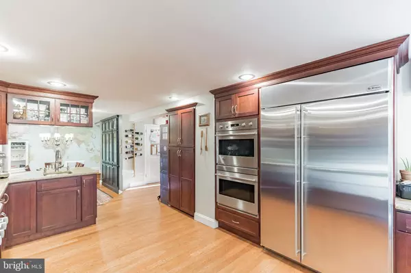 Elkins Park, PA 19027,18 CARTER LN