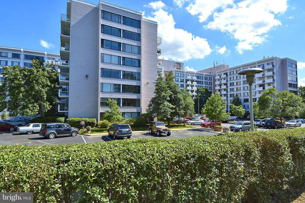 Arlington, VA 22203,4501 ARLINGTON BLVD #320