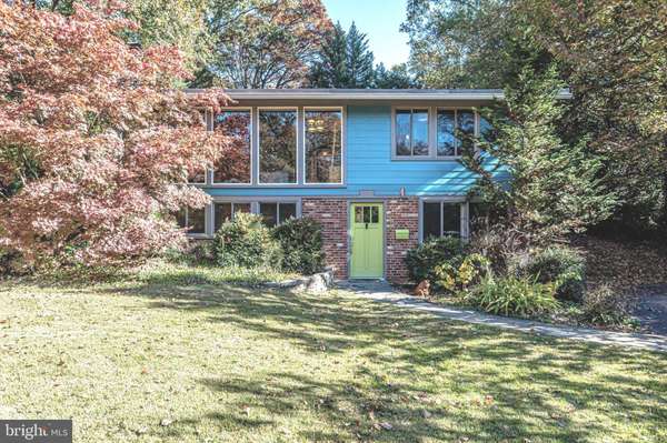 2925 PINE SPRING RD, Falls Church, VA 22042