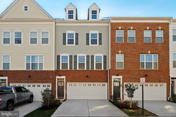 11017 BLACKBURN COVE LN, Manassas, VA 20109