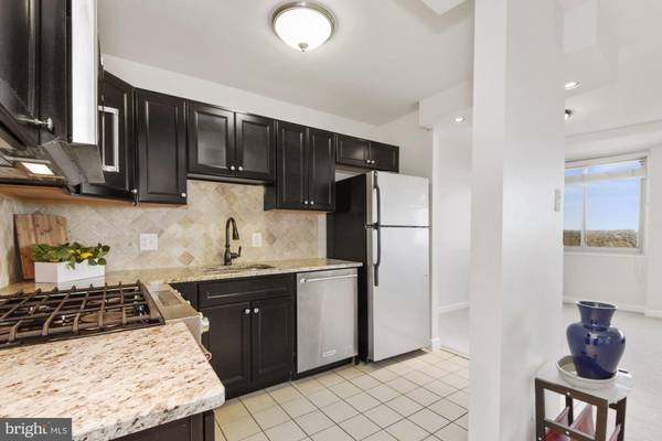 301 N BEAUREGARD ST #1610, Alexandria, VA 22312