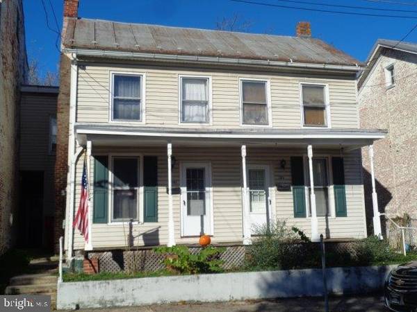 103-105 W BIG SPRING AVE, Newville, PA 17241