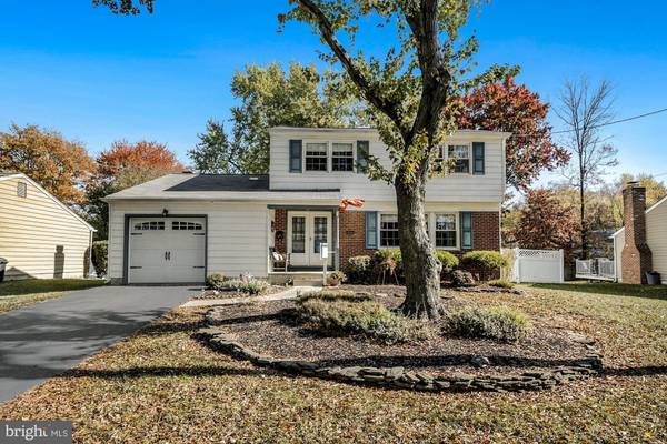 1836 WEST POINT DR, Cherry Hill, NJ 08003