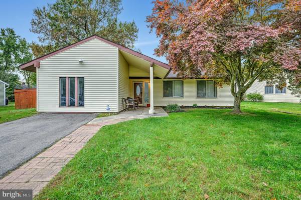 7 PENFIELD LN, Sicklerville, NJ 08081