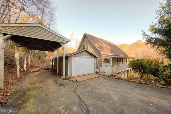 Delta, PA 17314,64 IVY HILL LN