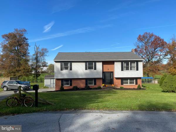 East Earl, PA 17519,104 MORNINGSIDE DR