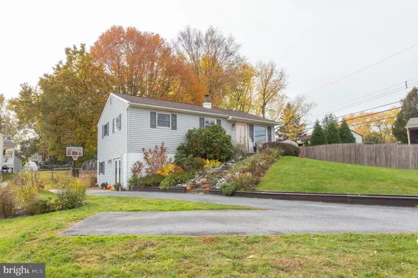 2003 BROOMALL ST, Upper Chichester, PA 19061