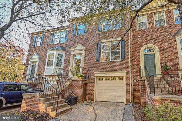 14629 STREAM POND DR, Centreville, VA 20120