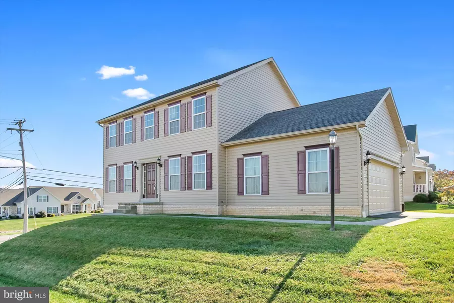 1228 SUMMIT RUN CT, York, PA 17408