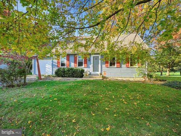 862 INDIAN SPRINGS DR, Lancaster, PA 17601