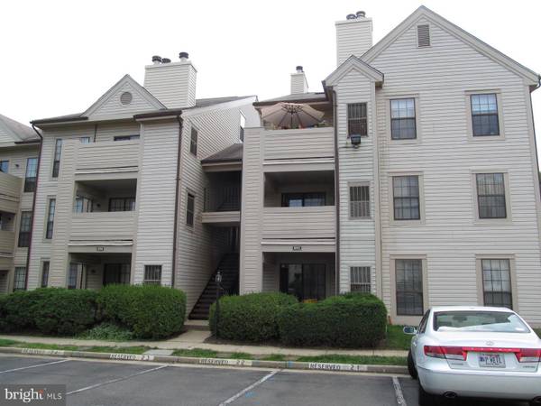 6922-G MARY CAROLINE CIR #G, Alexandria, VA 22310